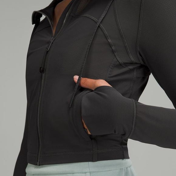 Lululemon Cropped Define Mesh Jacket - Picture 5 of 11